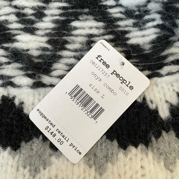 Free People NWT onyx combo crop sweater - Picture 8 of 8